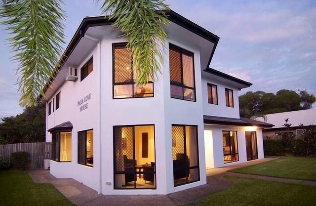 Palm Cove Holiday 
