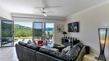 Poinciana 009 - Hamilton Islan in Hamilton Island