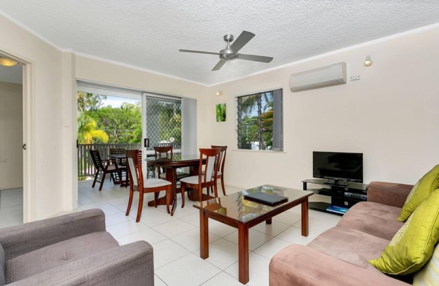 Seascape Holidays at The Queenslander One Bedroom