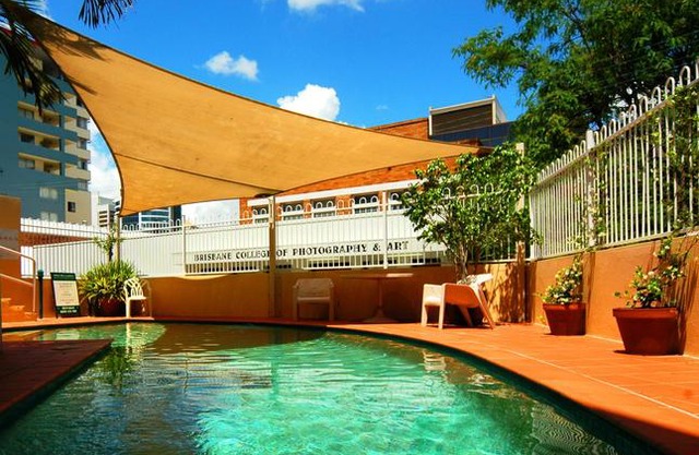 Spring Hill Gardens Apartments