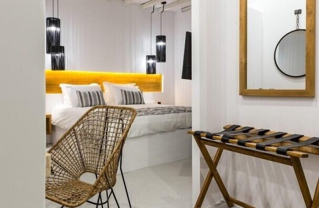 Suite with Private Pool and sea view, Panormos, Mykonos