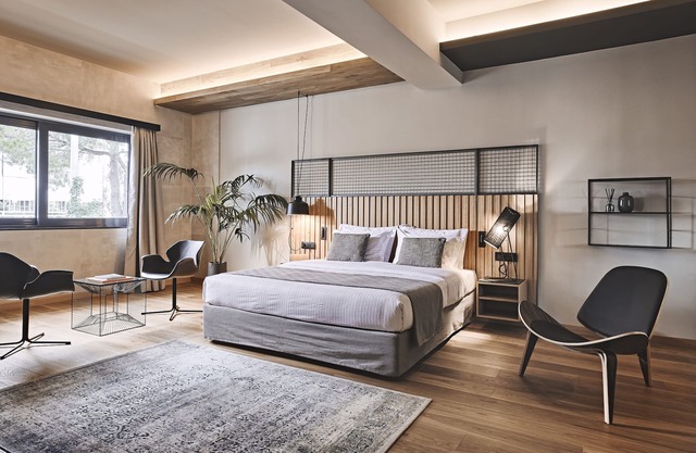 Suites Glyfada Γλυφάδα 