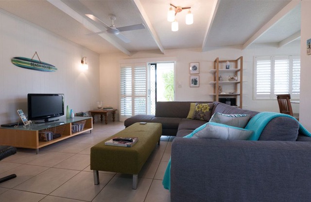 Taylor Avenue, 120 Golden Beach