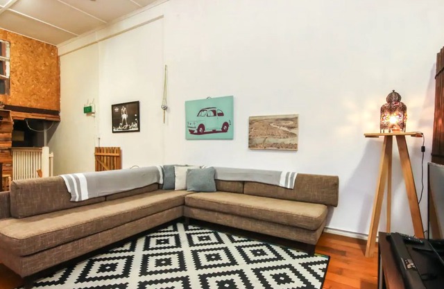 Unique 3 Bedroom Apartment In Woolloongabba