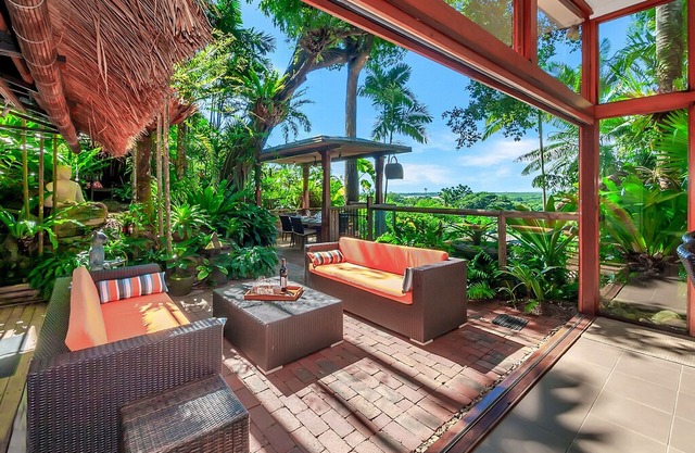 Unique, tropical rainforest getaway