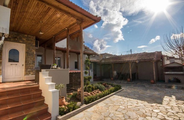 Volos Home