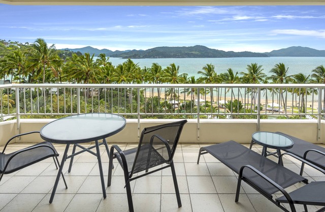 Whitsunday Apartment West 402