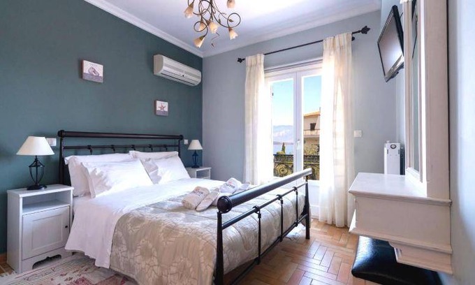 Galaxidi Apartment | 100 m² Apartment ∙ 2 bedrooms ∙ 9 guests