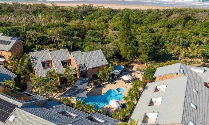 Peregian Beach Apartment | 100 m² Serviced apartment ∙ 3 bedrooms ∙ 10 guests