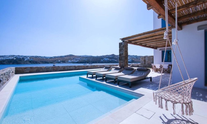 Kanalia Villa | 1000 m² Villa ∙ 8 bedrooms ∙ 16 guests