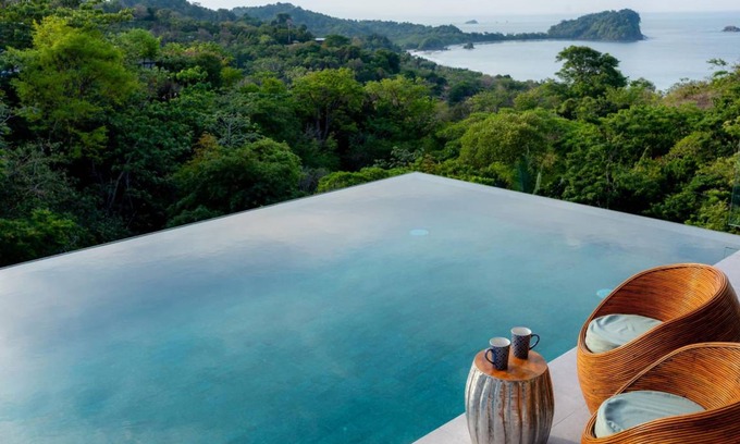 Manuel Antonio Villa | 1022 m² Villa ∙ 10 bedrooms ∙ 34 guests