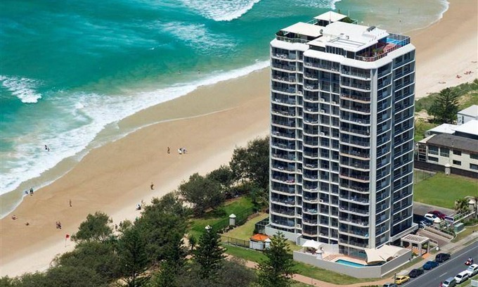 Main Beach Apartment | 120 m² Serviced apartment ∙ 3 bedrooms ∙ 6 guests