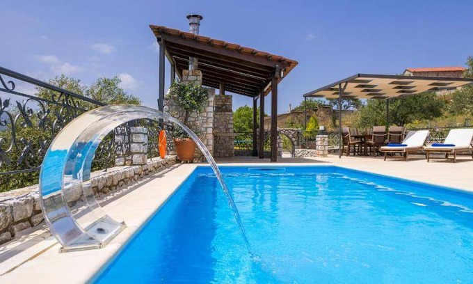 Katochori House | 125 m² House ∙ 3 bedrooms ∙ 9 guests