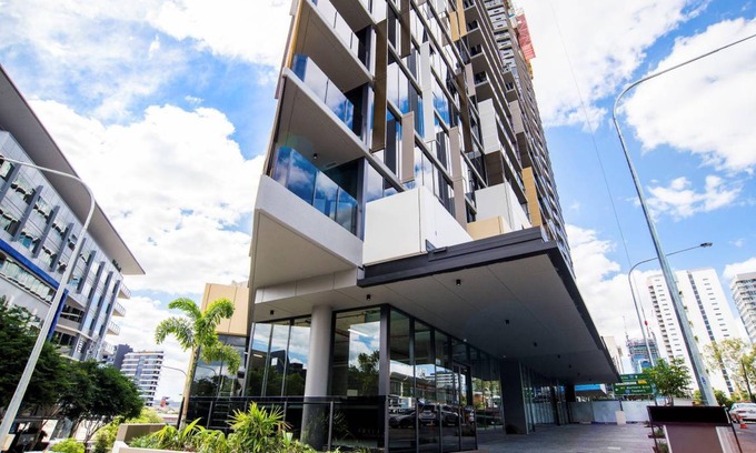 South Brisbane Hotel | 127 m² Hotel ∙ 3 bedrooms ∙ 127 guests
