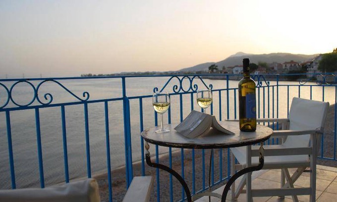 Nafpaktos Villa | 128 m² Villa ∙ 3 bedrooms ∙ 8 guests