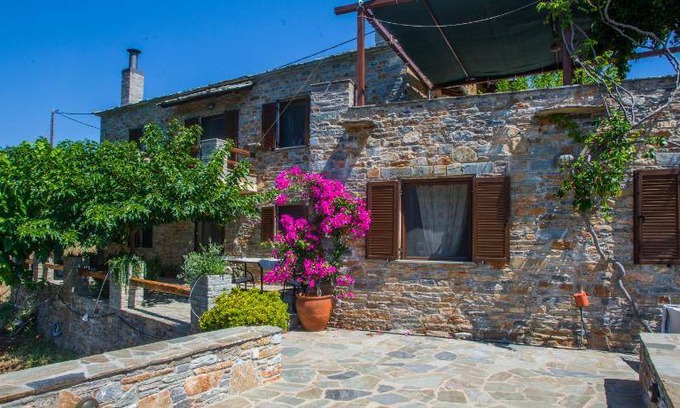 Steni Dirfyos Apartment | 140 m² Apartment ∙ 3 bedrooms ∙ 10 guests