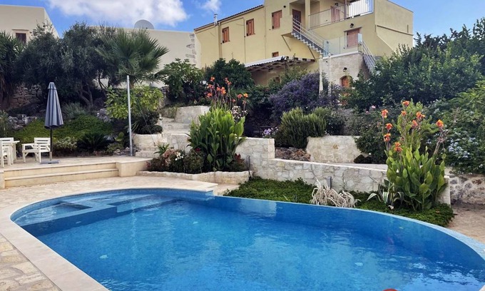 Drapanos Villa | 140 m² Villa ∙ 4 bedrooms ∙ 10 guests