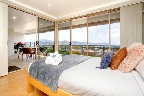 Cannonvale Apartment | 150 m² Apartment ∙ 2 bedrooms ∙ 4 guests