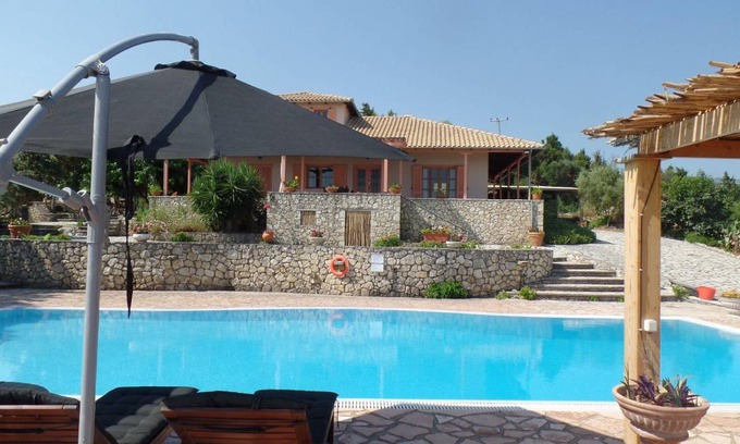 Katouna House | 150 m² House ∙ 4 bedrooms ∙ 8 guests