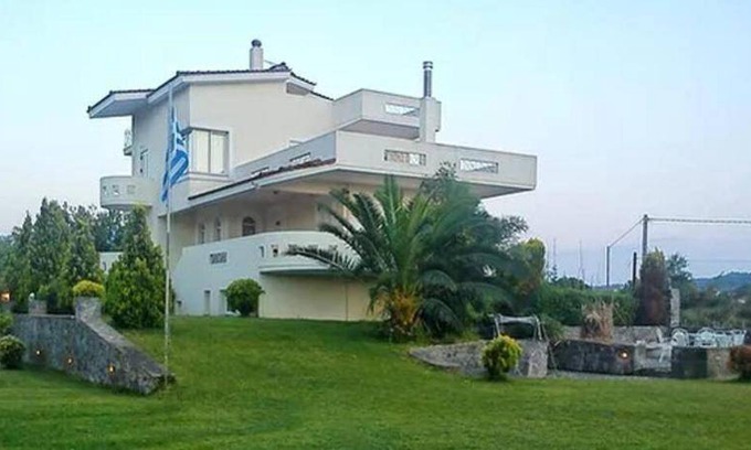 Agiokampos Resort | 150 m² Resort ∙ 4 bedrooms ∙ 8 guests