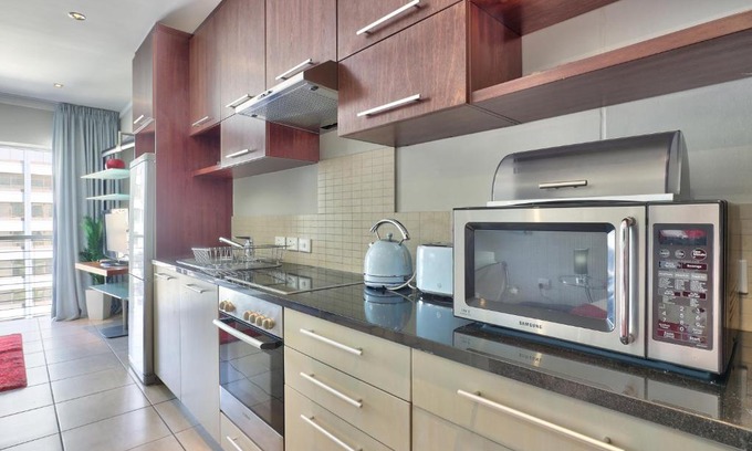 Cape Town City Centre Apartment | 160A Icon