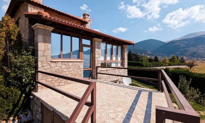 Kato Pedina Villa | 168 m² Villa ∙ 3 bedrooms ∙ 7 guests