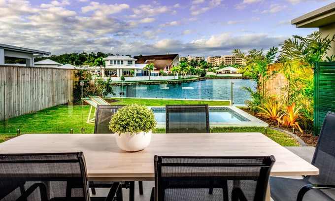 Trinity Beach House | 178 m² House ∙ 3 bedrooms ∙ 7 guests