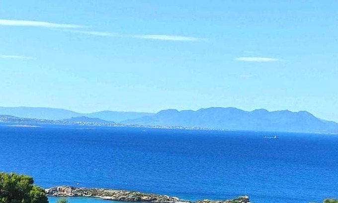 Salamis House | 180 m² House ∙ 3 bedrooms ∙ 8 guests