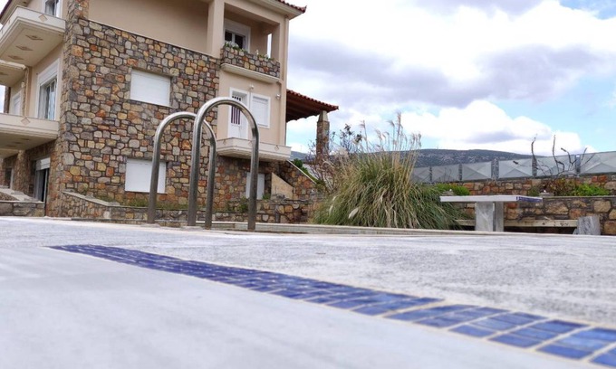 Kymi-Aliveri Villa | 180 m² Villa ∙ 4 bedrooms ∙ 8 guests