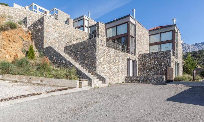 Arachova Villa | 200 m² Villa ∙ 3 bedrooms ∙ 6 guests