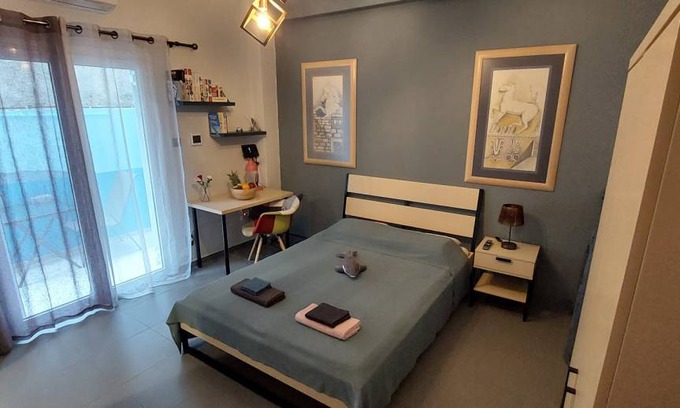 Ampelokipoi Apartment | 24 m² Apartment ∙ 3 guests