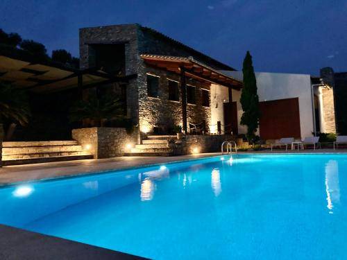 Kymi-Aliveri Villa | 290 m² Villa ∙ 4 bedrooms ∙ 10 guests