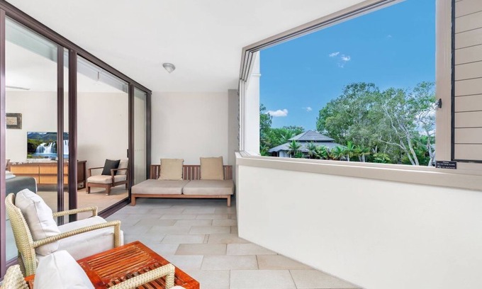 Palm Cove Apartment | 3 Bedroom Temple Apartment Palm Cove in the beachfront resort