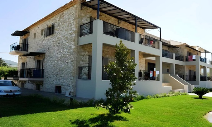 Foinikounta Apartment | 50 m² Serviced apartment ∙ 2 bedrooms ∙ 127 guests