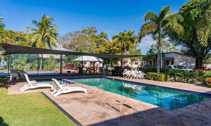 Belgian Gardens Resort | 55 m² Resort ∙ 3 bedrooms ∙ 8 guests
