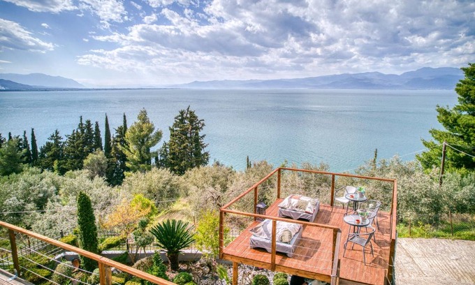 Kamena Vourla Apartment | 60 m² Apartment ∙ 1 bedroom ∙ 4 guests
