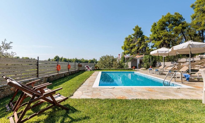 Alikias House | 60 m² House ∙ 2 bedrooms ∙ 5 guests