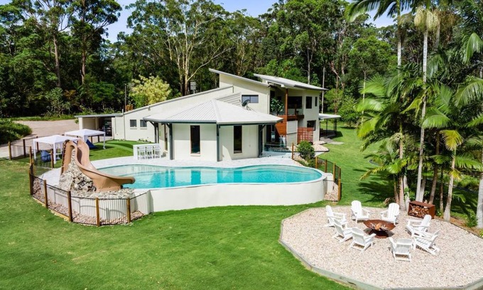 Tinbeerwah House | 600 m² House ∙ 6 bedrooms ∙ 15 guests
