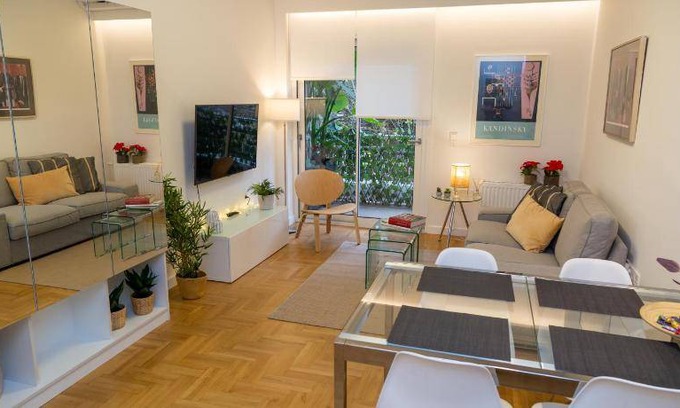 Kolonaki Apartment | 72 m² Apartment ∙ 2 bedrooms ∙ 4 guests