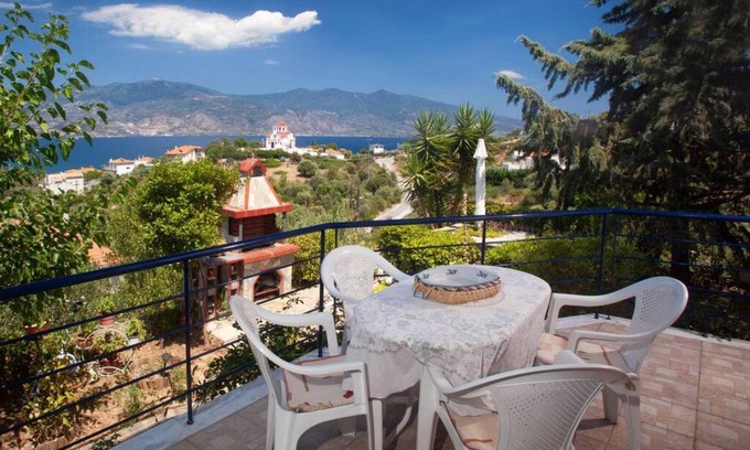 Volos Villa | 77 m² Villa ∙ 2 bedrooms ∙ 4 guests