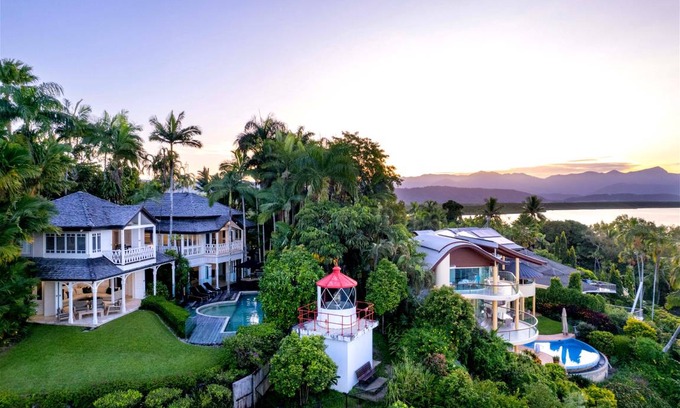 Port Douglas House | 809 m² House ∙ 5 bedrooms ∙ 10 guests