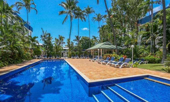 Clifton Beach Apartment | Agincourt Beachfront Apartments