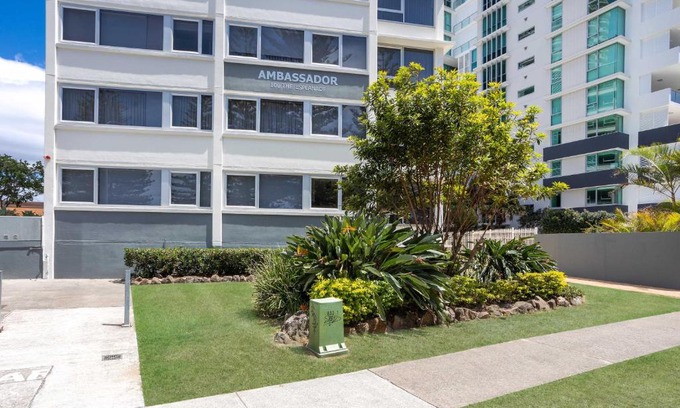 Burleigh Heads Apartment | Ambassador Beachfront Apartments - Hosted by Burleigh Letting