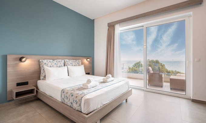 Pefkos Apartment | Apartment 'Tesoro Del Mare with Sea View 1' with Sea View, Wi-Fi and Air Conditioning