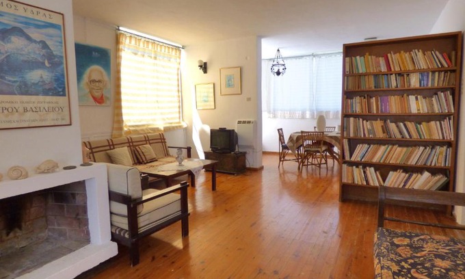 Eretria Apartment | Atelier Spyros Vassiliou Eretria