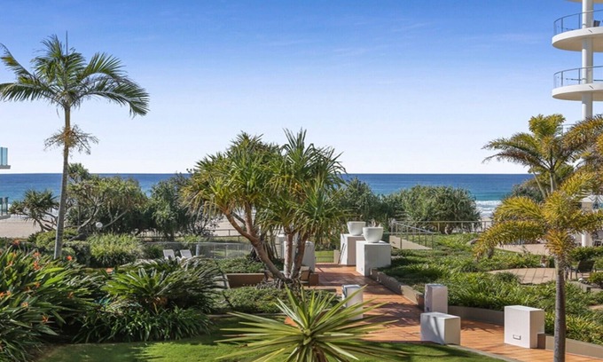 Palm Beach House | Beach Front Luxury at Palm Springs