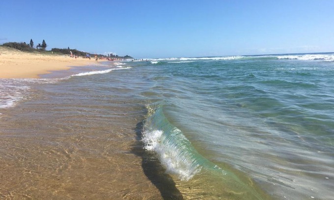 Buddina Apartment | BEACH Luxury Upmarket 2B 2B OCEAN VIEWS 250m to BUDDINA BEACH!