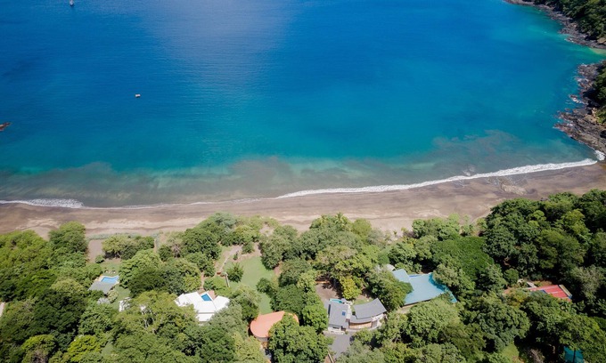 Coco House | Beachfront home in Playas del Coco, Guanacaste, Costa Rica