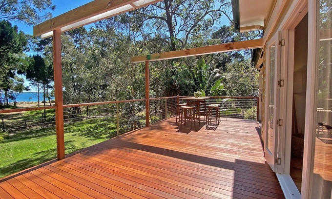 Amity Point House | Beautiful Large Home with Beach Access
