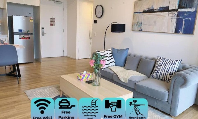 Surfers Paradise Apartment | Brilliant Home to SurferParadise@RiverView+Parking